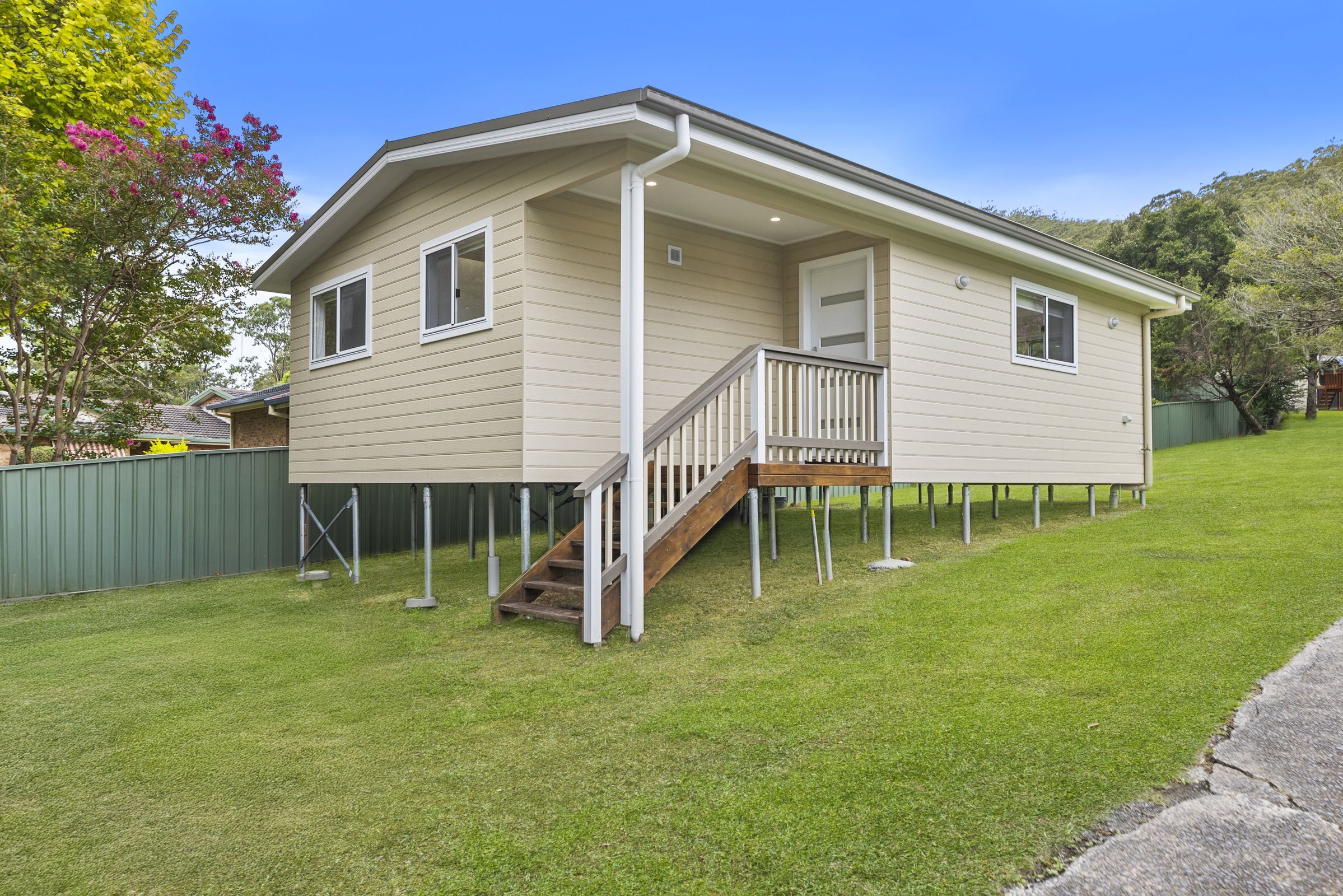“The Prime” Granny Flat Built on Sloping Block in Narara